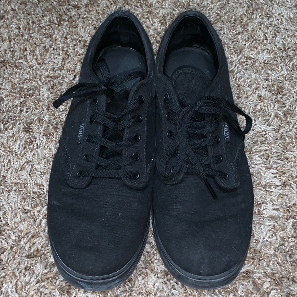 All black Vans